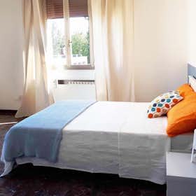 Отдельная комната сдается в аренду за 730 € в месяц в Bologna, Via Giorgio Vasari