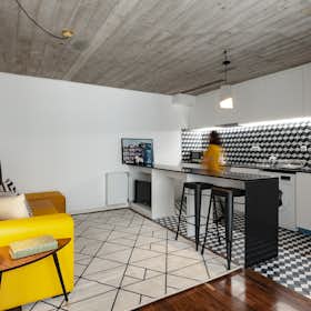 Apartment for rent for €1,200 per month in Porto, Travessa de Alferes Malheiro