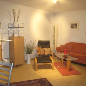 Apartment for rent for €1,150 per month in Eschborn, Lübecker Straße