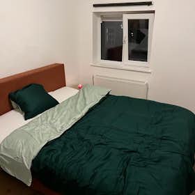 Private room for rent for €700 per month in Rotterdam, Zuidhoek