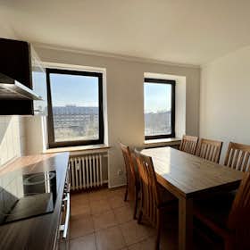 Apartment for rent for €2,950 per month in Köln, Heumarkt