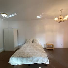 Private room for rent for €500 per month in Madrid, Calle del Cristo de la Victoria