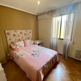 Private room for rent for €750 per month in Madrid, Calle de Áncora