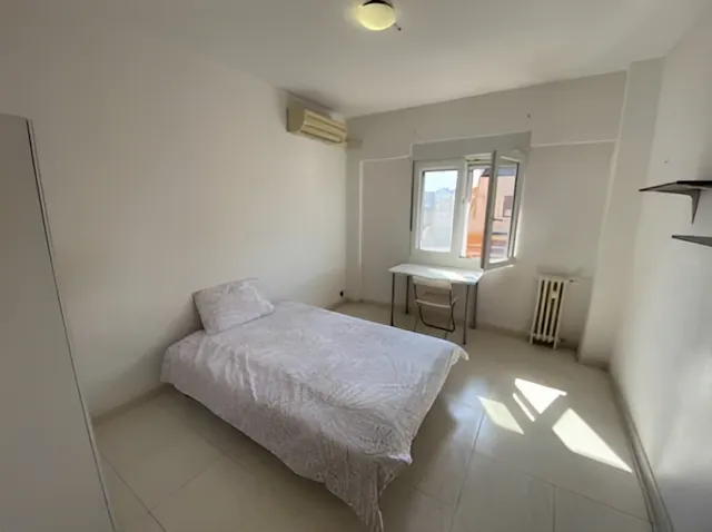 Private room in Calle Jerónima Llorente, Madrid (1232973) room image 1