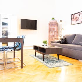 Apartment for rent for €2,300 per month in Vienna, Lindengasse