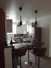 Apartamento en alquiler por 1550 € al mes en Bordeaux, Rue Jules Ferry
