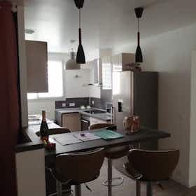 Apartamento en alquiler por 1550 € al mes en Bordeaux, Rue Jules Ferry