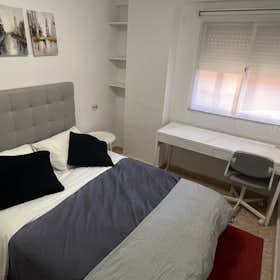 Private room for rent for €550 per month in Málaga, Calle Segismundo Moret