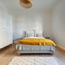 Wohnung for rent for 1.890 € per month in Stuttgart, Hahnstraße