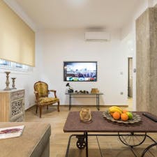 Studio for rent for €730 per month in Athens, Erechtheiou