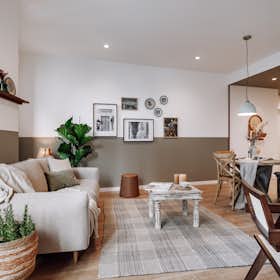 Apartment for rent for €3,297 per month in Barcelona, Gran Via de les Corts Catalanes