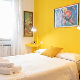 Appartement te huur voor € 2.850 per maand in Rome, Via Pusiano