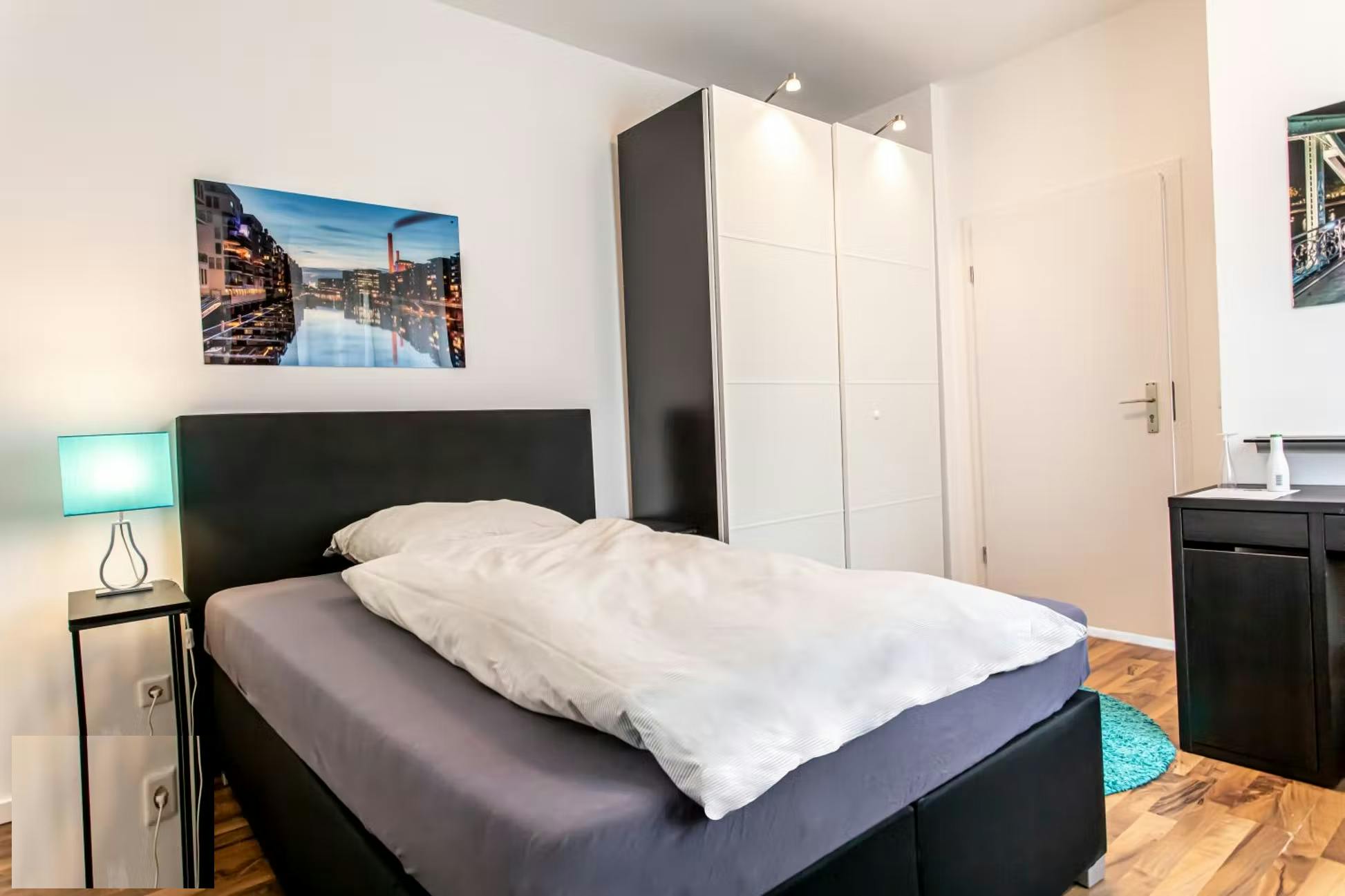 Private room for rent on Elbestraße, Frankfurt am Main - Vista 4