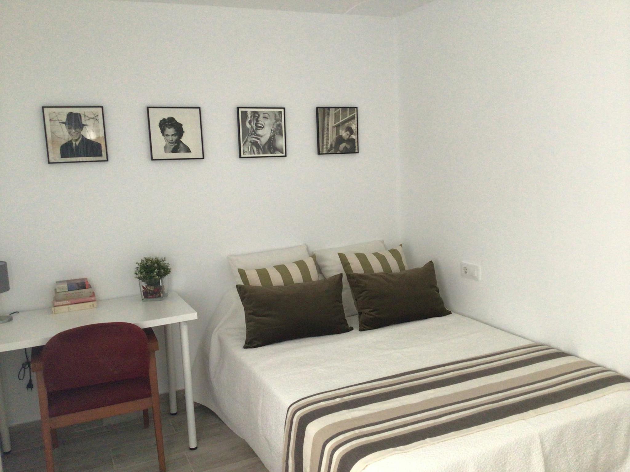 Carrer Illa de Hierro, Valencia preview