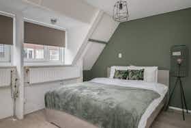 Studio for rent for €975 per month in Rotterdam, Spruytstraat
