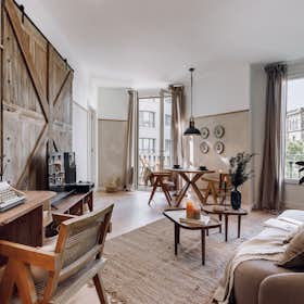 Apartment for rent for €3,177 per month in Barcelona, Gran Via de les Corts Catalanes
