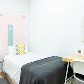 Приватна кімната за оренду для 570 EUR на місяць у Madrid, Calle Príncipe