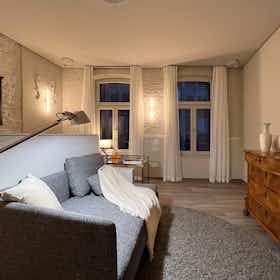 Appartement te huur voor € 1.380 per maand in Köln, Deutz-Mülheimer Straße