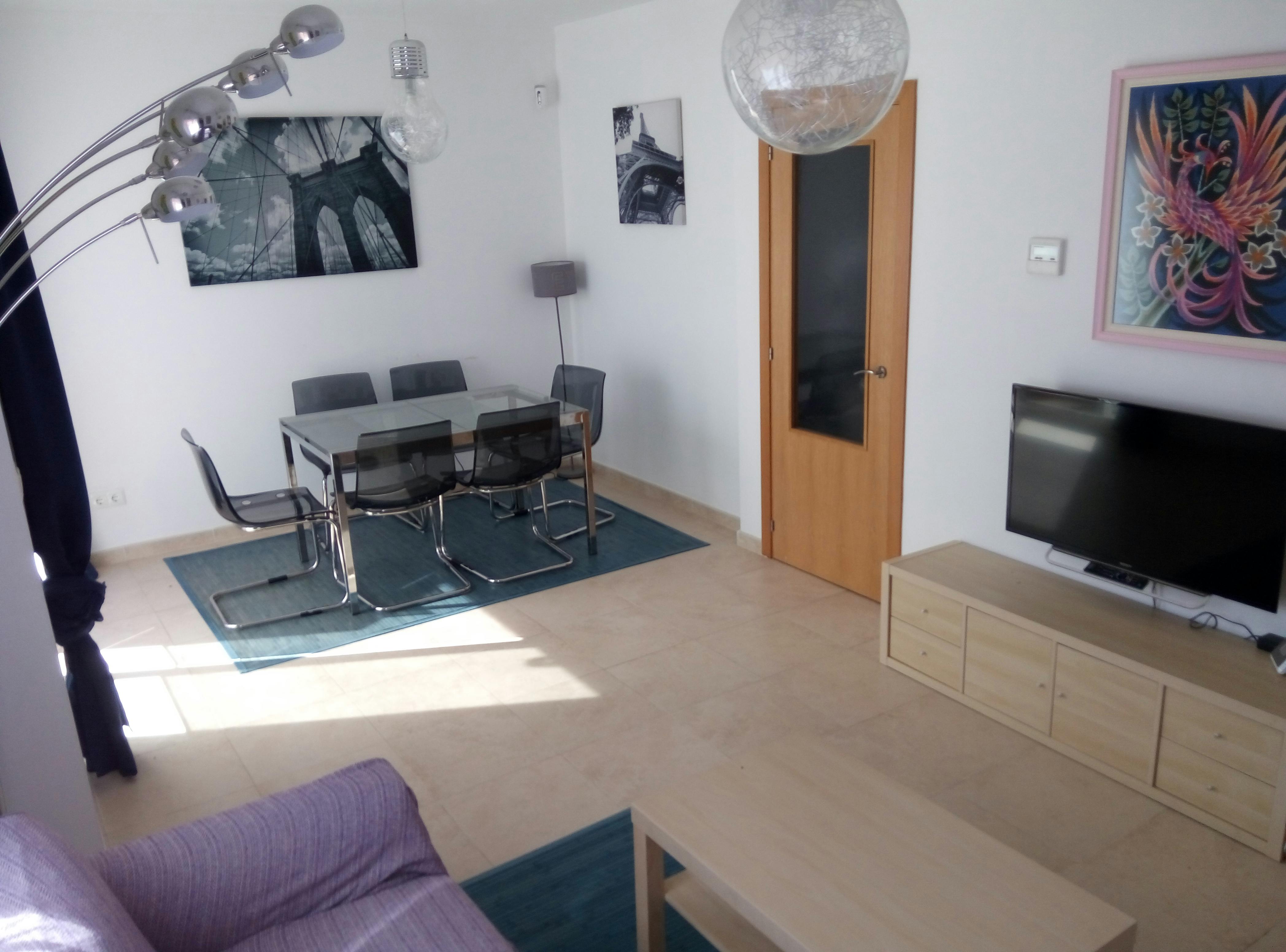 Haus zu mieten für 1.500 € pro Monat in Vélez-Málaga, Calle Oropéndola