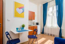 Studio for rent for CZK 20,898 per month in Prague, Čestmírova