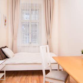 WG-Zimmer for rent for 16.974 CZK per month in Prague, Vltavská