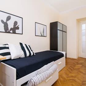 Private room for rent for CZK 17,504 per month in Prague, Bubenská