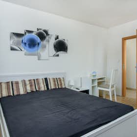 Private room for rent for CZK 16,900 per month in Prague, Sokolovská