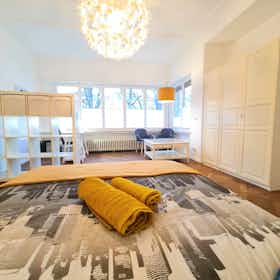 Отдельная комната сдается в аренду за 930 € в месяц в Bonn, Poppelsdorfer Allee