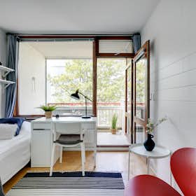 Private room for rent for €699 per month in Helsinki, Ratavartijankatu