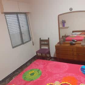 Privé kamer te huur voor € 350 per maand in la Vall d'Uixó, Barrio Carbonaire Travesía 4