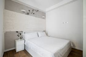 Квартира за оренду для 2 100 EUR на місяць у Bologna, Via de' Coltelli