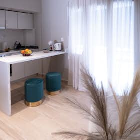 Apartment for rent for €2,500 per month in Athens, Didotou