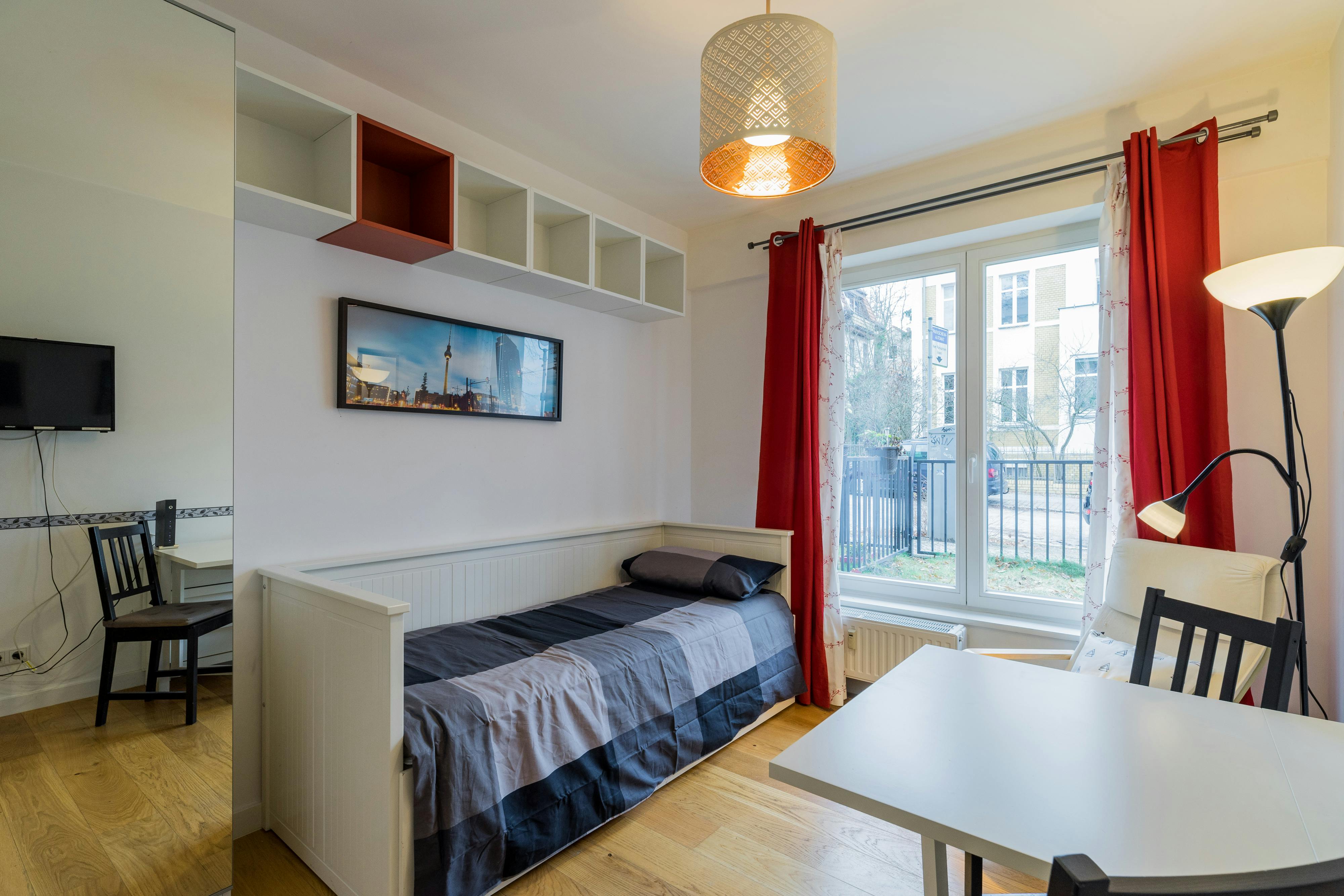 Ermanstraße, Berlin preview