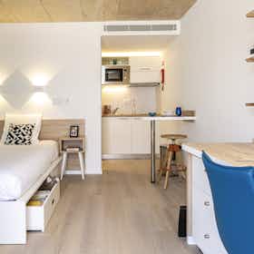 Studio te huur voor € 760 per maand in Porto, Rua de António Granjo