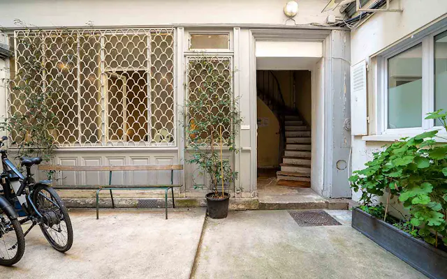 1-Bedroom Apartment in Rue de l'Échiquier, Paris (1239392) room image 2