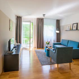 Apartment for rent for €2,825 per month in Vienna, Püchlgasse
