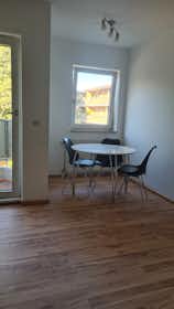 Apartament de închiriat pentru 1.250 EUR pe lună în Troisdorf, Nahestraße