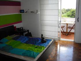 Apartament de închiriat pentru 800 EUR pe lună în Oeiras, Rua Professor José Ferreira Marques