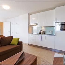 Apartment for rent for €2,225 per month in Vienna, Josef-Fritsch-Weg