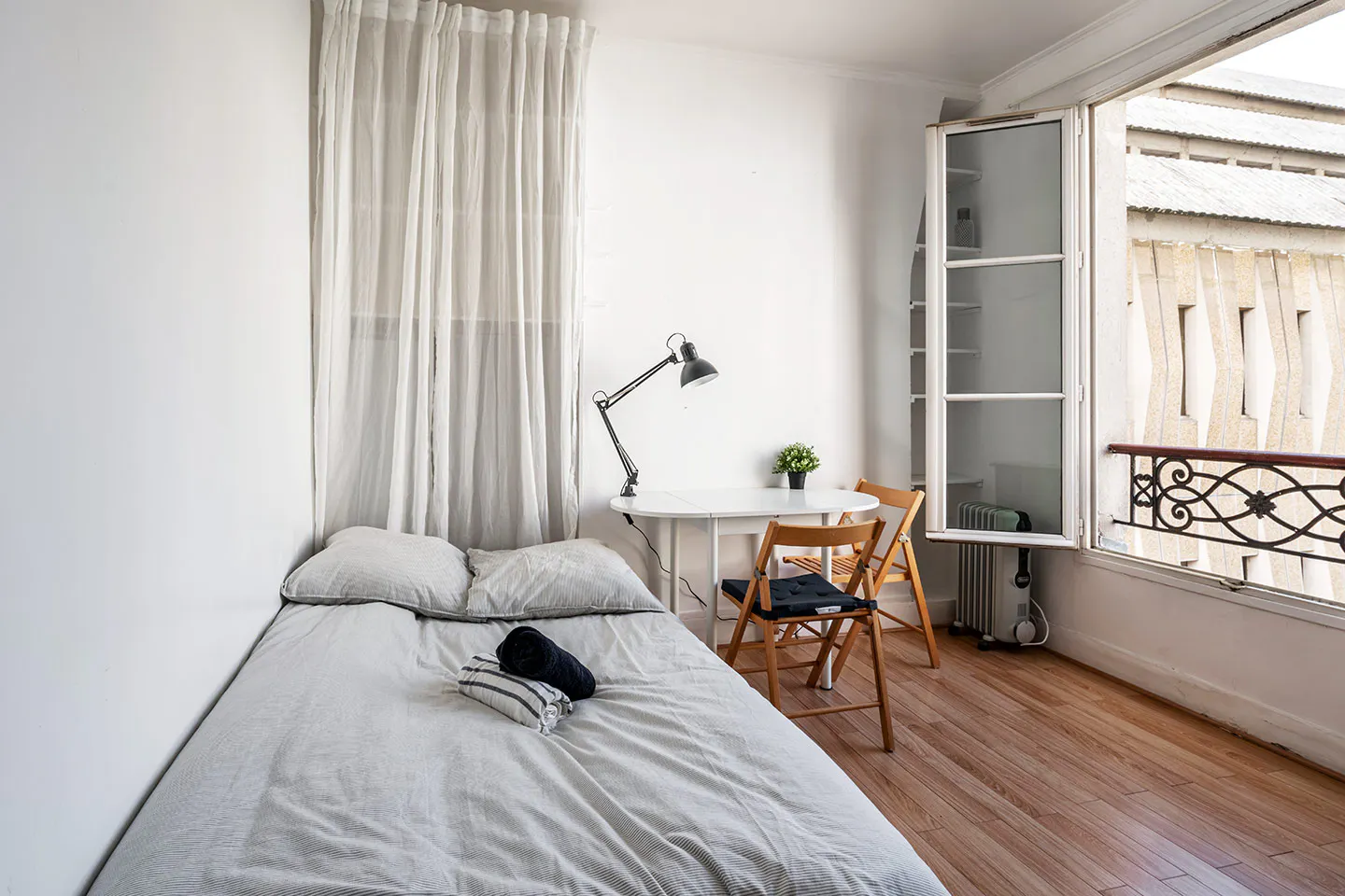 1-Bedroom Apartment in Rue Victor Massé, Paris (1240292) ROOM 1