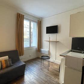 Studio for rent for €1,988 per month in Paris, Rue du Docteur Paul Brousse