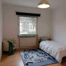 私人房间 正在以 SEK 6,875 的月租出租，其位于 Jakobsberg, Margaretavägen