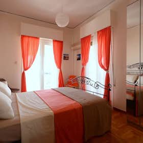 Apartment for rent for €1,300 per month in Athens, Defner