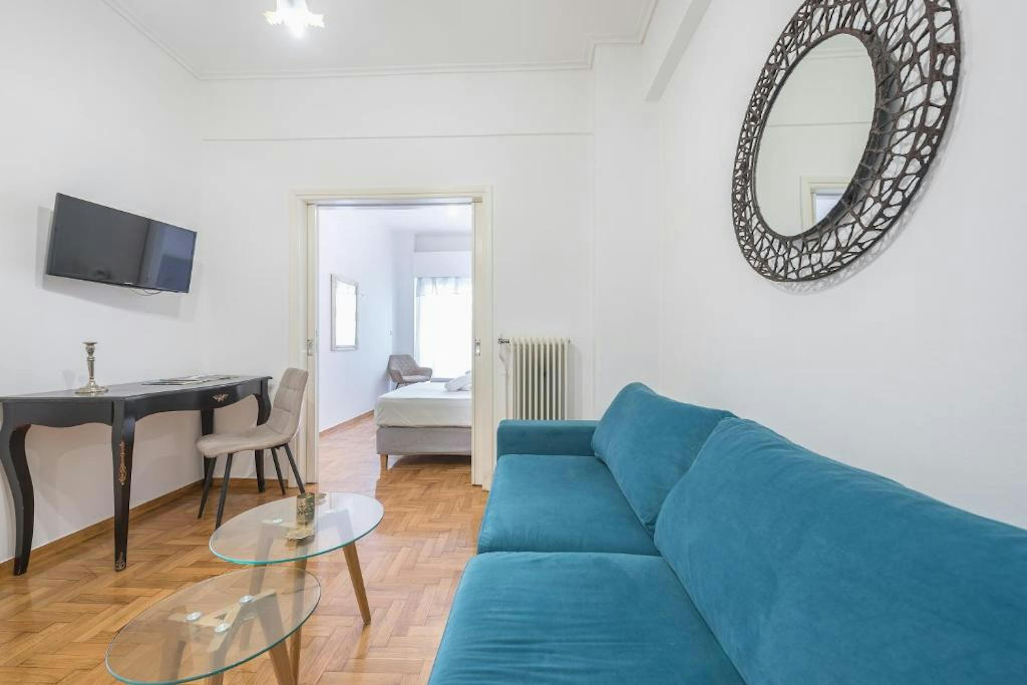 Ipeirou, Athens preview