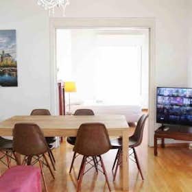 Apartment for rent for €1,000 per month in Athens, Aristotelous