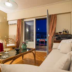 Apartment for rent for €1,017 per month in Athens, Kallirrois