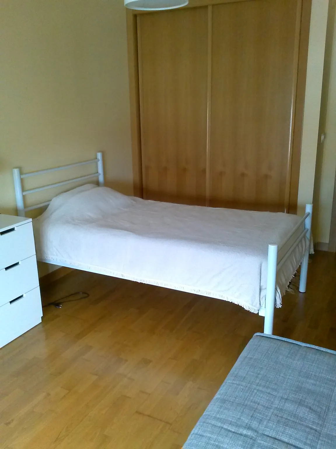 Private room in Avenida de Berlim, Lisbon (1242510) ROOM