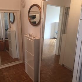Chambre privée for rent for 1 866 CHF per month in Zürich, Am Oeschbrig