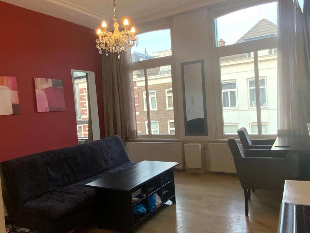Apartment for rent for €1,425 per month in The Hague, Zoutmanstraat