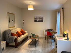 Apartamento en alquiler por 1900 € al mes en Dublin, Saint Joseph's Avenue
